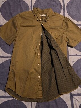 Sonoma Olive Short-Sleeve Button-Down Shirt with Patterned Interior